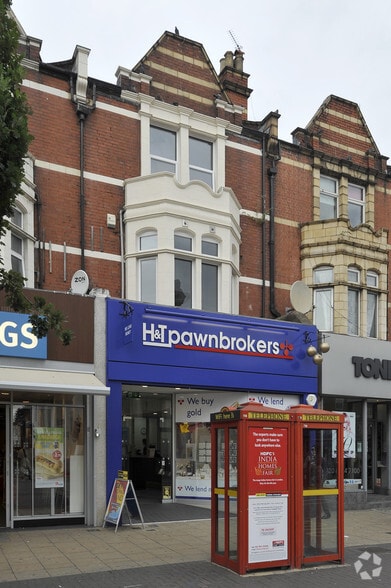 211 High Rd, Ilford for sale - Primary Photo - Image 1 of 1