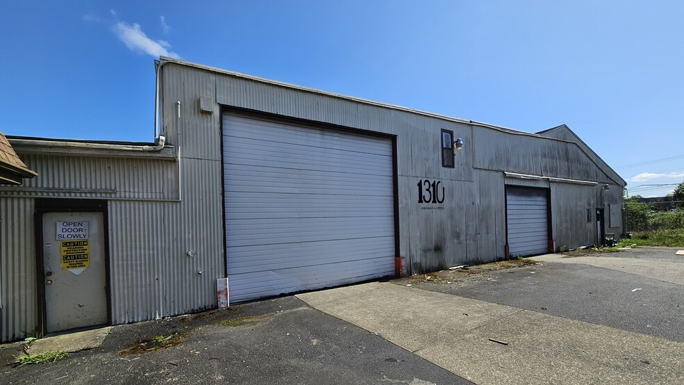 1310 Elm Pl, Kelso, WA for sale - Primary Photo - Image 1 of 10