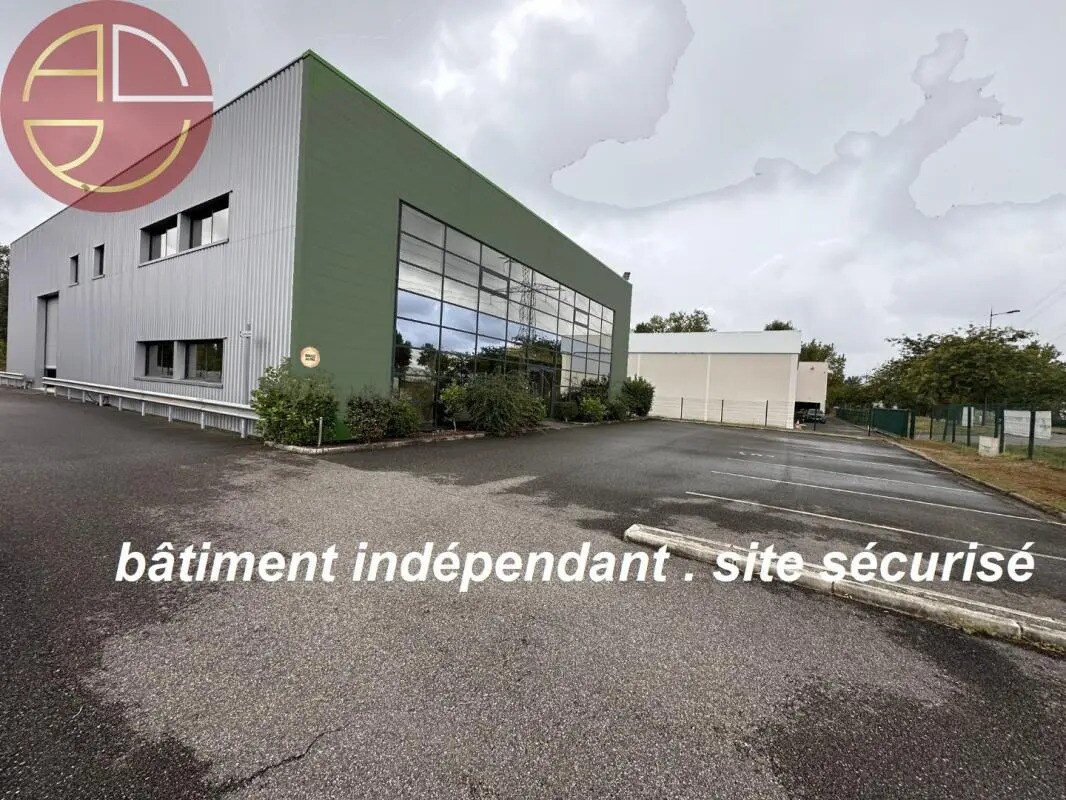 Industrial in CASTELNAU-D'ESTRETEFONDS for lease Building Photo- Image 1 of 12