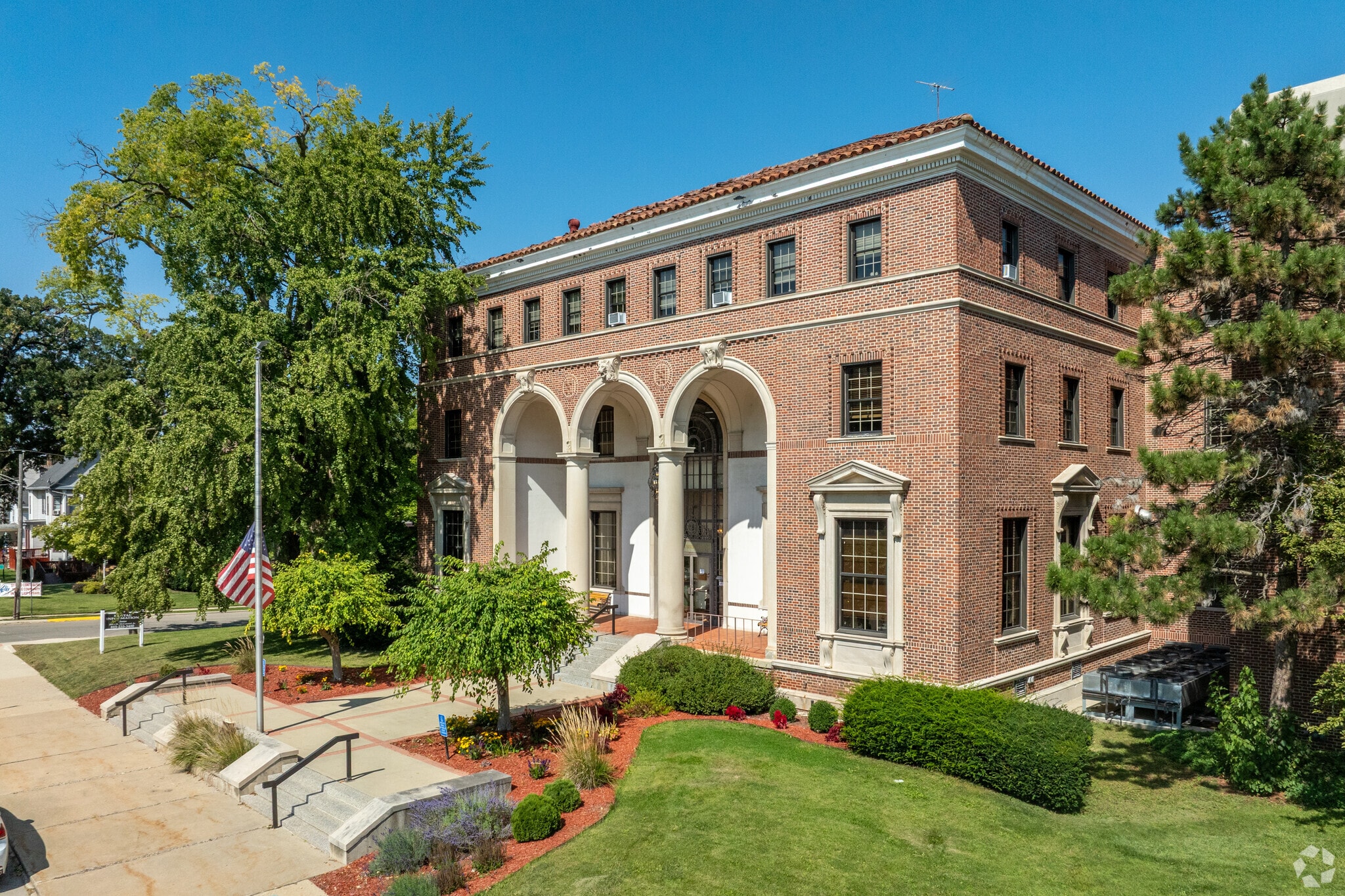 524 W Stephenson St, Freeport, IL for sale Building Photo- Image 1 of 1