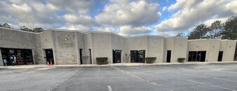 2501-2513 Park Central Blvd, Decatur GA - Warehouse