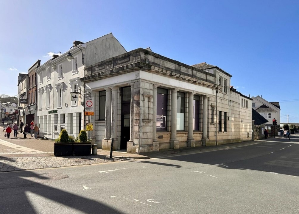 12 Molesworth St, Wadebridge for sale Primary Photo- Image 1 of 1