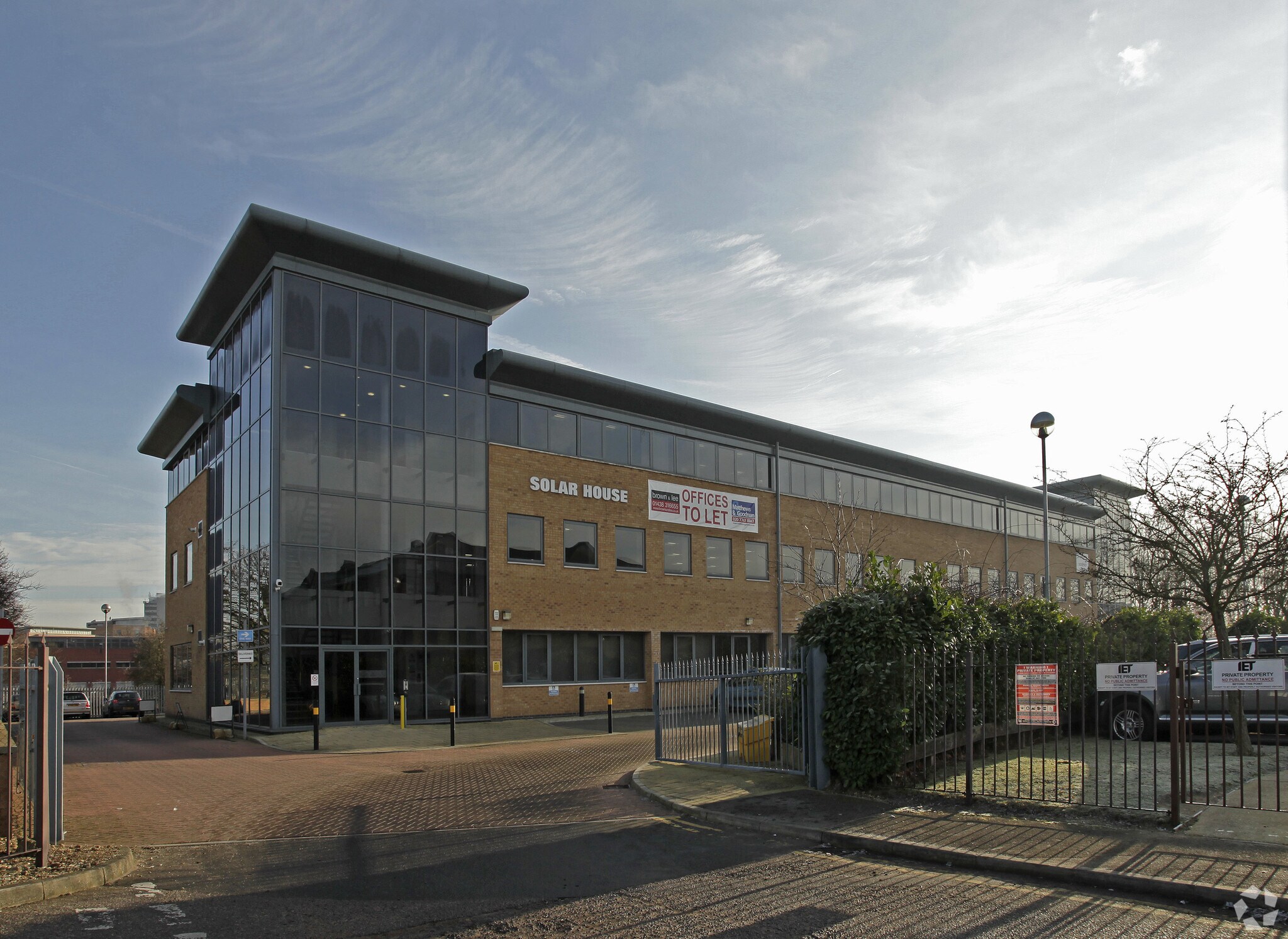 Kings Way, Stevenage for lease Primary Photo- Image 1 of 3
