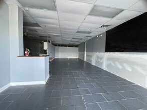 4003 S Plainfield-Naperville Rd, Naperville, IL for lease Interior Photo- Image 2 of 12