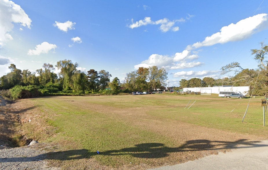 300 W Seaboard St st, Bladenboro, NC for sale - Building Photo - Image 3 of 5