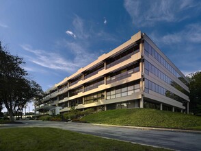 100 Matsonford Rd, Radnor, PA for lease Building Photo- Image 2 of 4