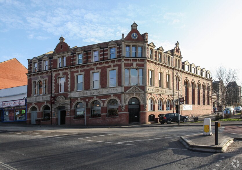 107 Wells Rd, Bristol, BS4 2BS