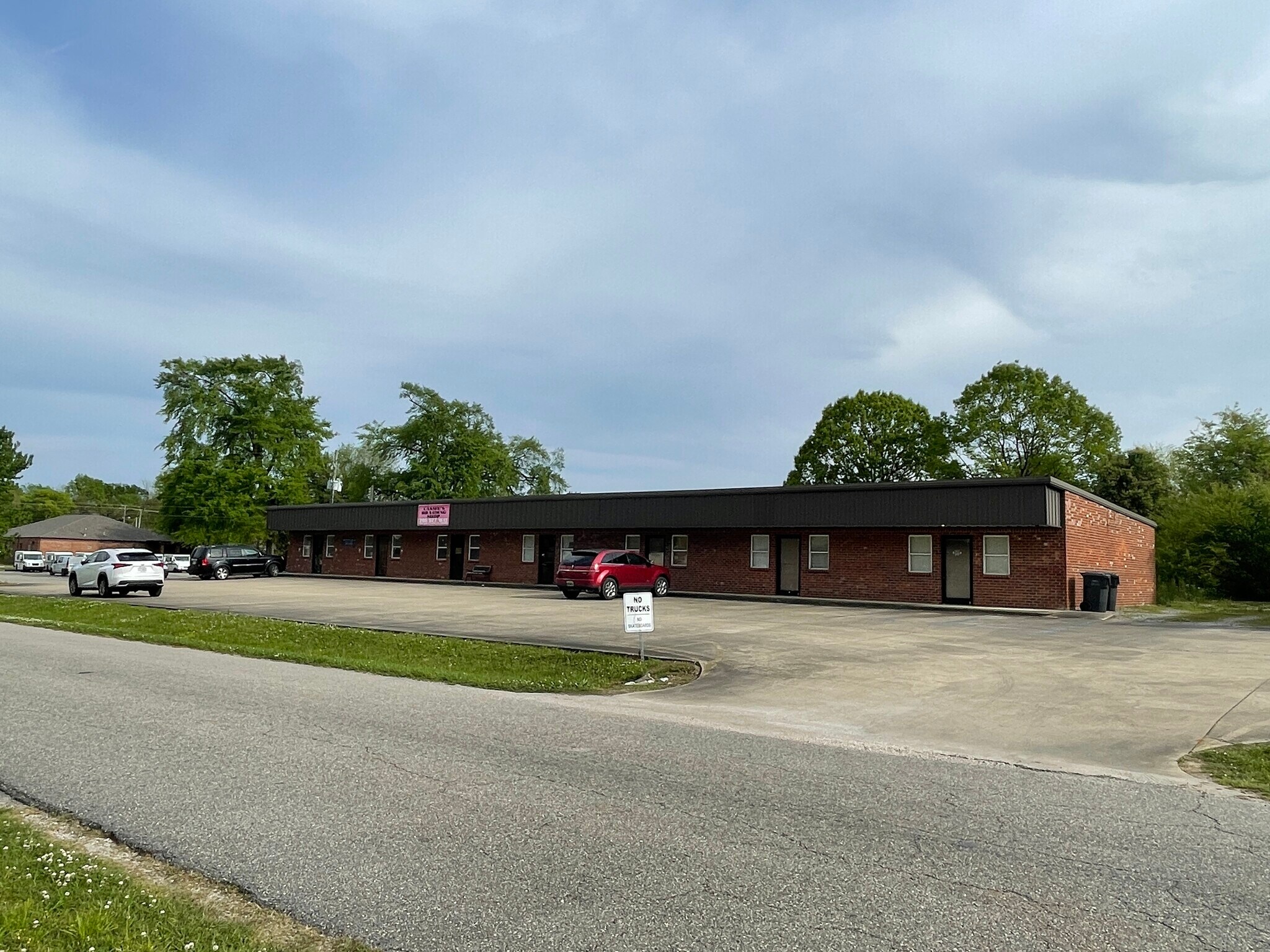 1305 10th Ave, Calera, AL for sale Building Photo- Image 1 of 1