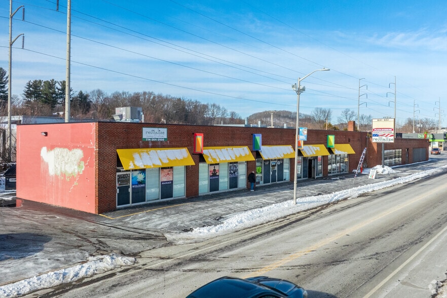 641-651 W Boylston St, Worcester, MA for lease - Primary Photo - Image 1 of 5