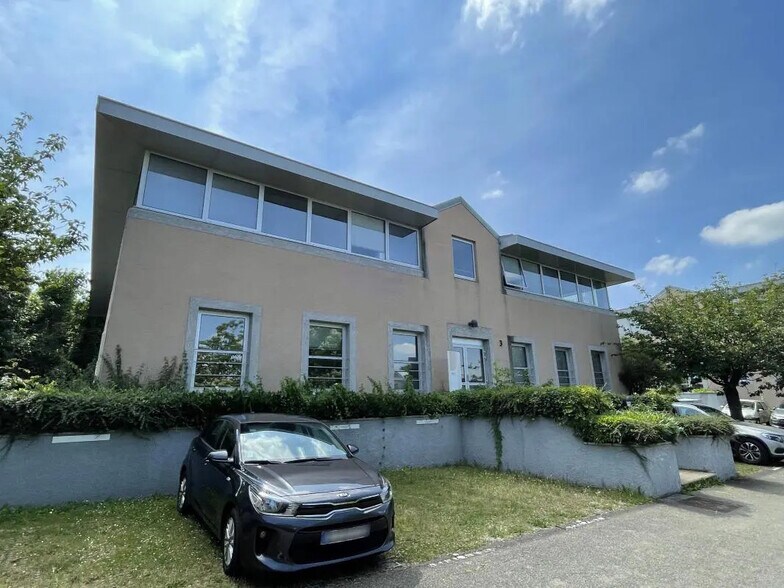 1-5 Rue Alfred De Vigny, Saint-Germain-en-Laye for lease - Building Photo - Image 1 of 9