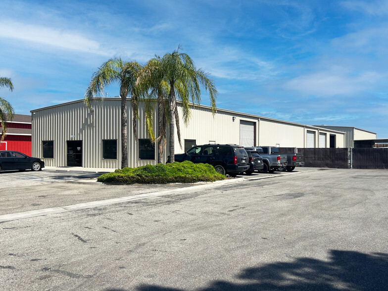 12720 Jomani Dr, Bakersfield, CA for lease - Building Photo - Image 1 of 7