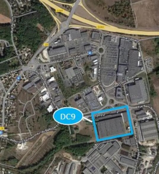 Office in Chécy for lease - Building Photo - Image 2 of 3