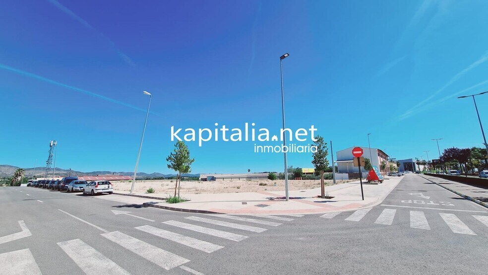 Industrial in Valencia del Mombuey for sale - Building Photo - Image 3 of 7