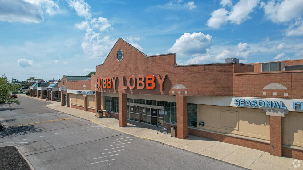 2643-2725 Sawmill Place Blvd, Columbus, OH for lease - Building Photo - Image 3 of 12