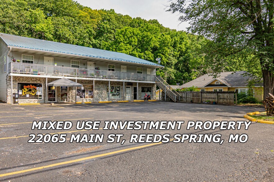 22065 Main St, Reeds Spring, MO 65737
