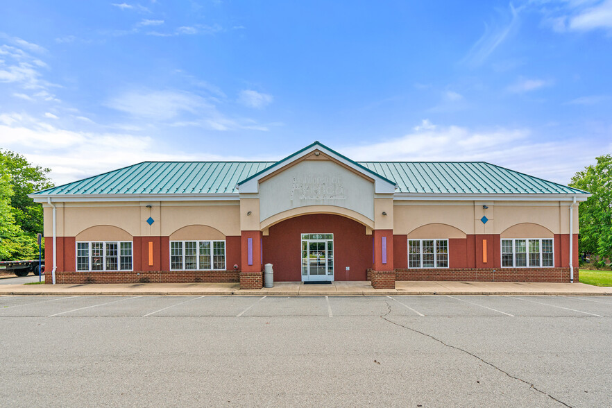 6223 Patrick Henry Blvd, Bealeton, VA for sale - Building Photo - Image 1 of 1