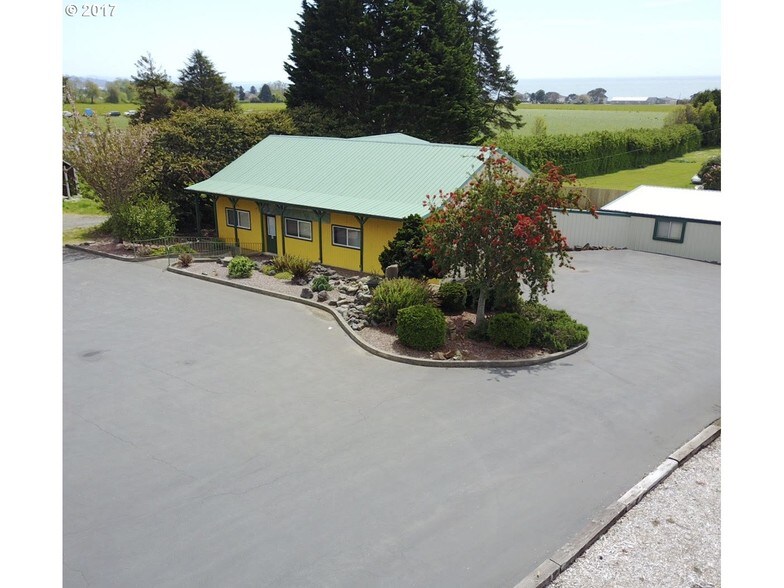 15542 Highway 101 S, Harbor, OR for sale - Building Photo - Image 1 of 1