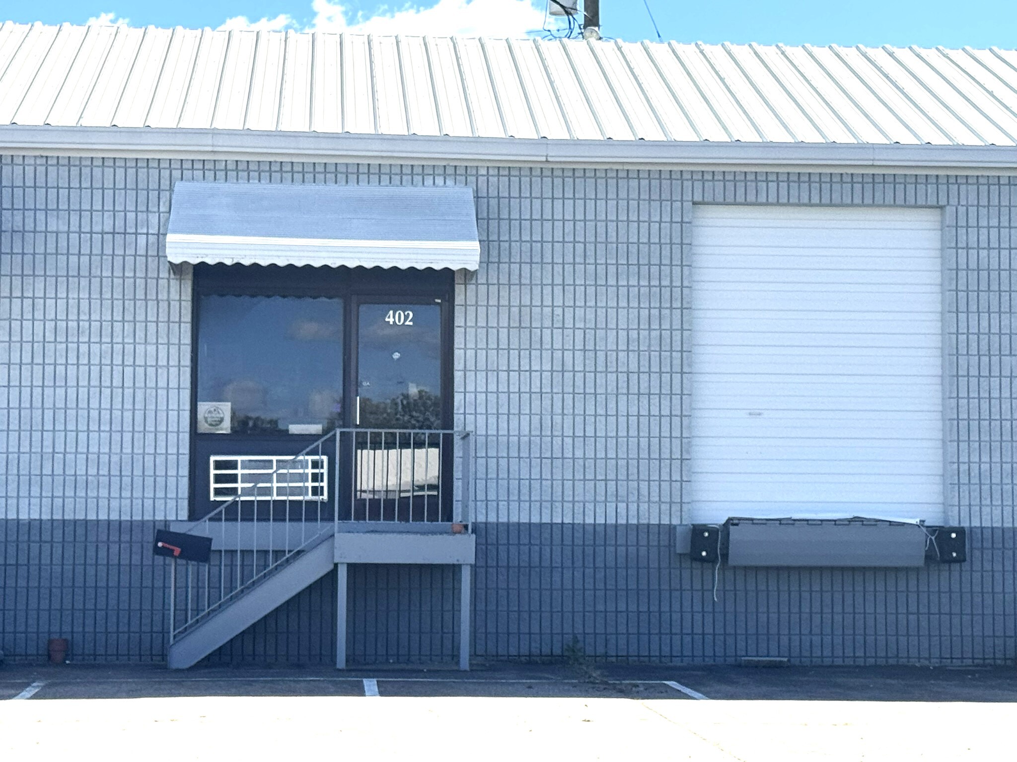 402 Old Stone Bridge Rd, Goodlettsville, TN for lease Building Photo- Image 1 of 6