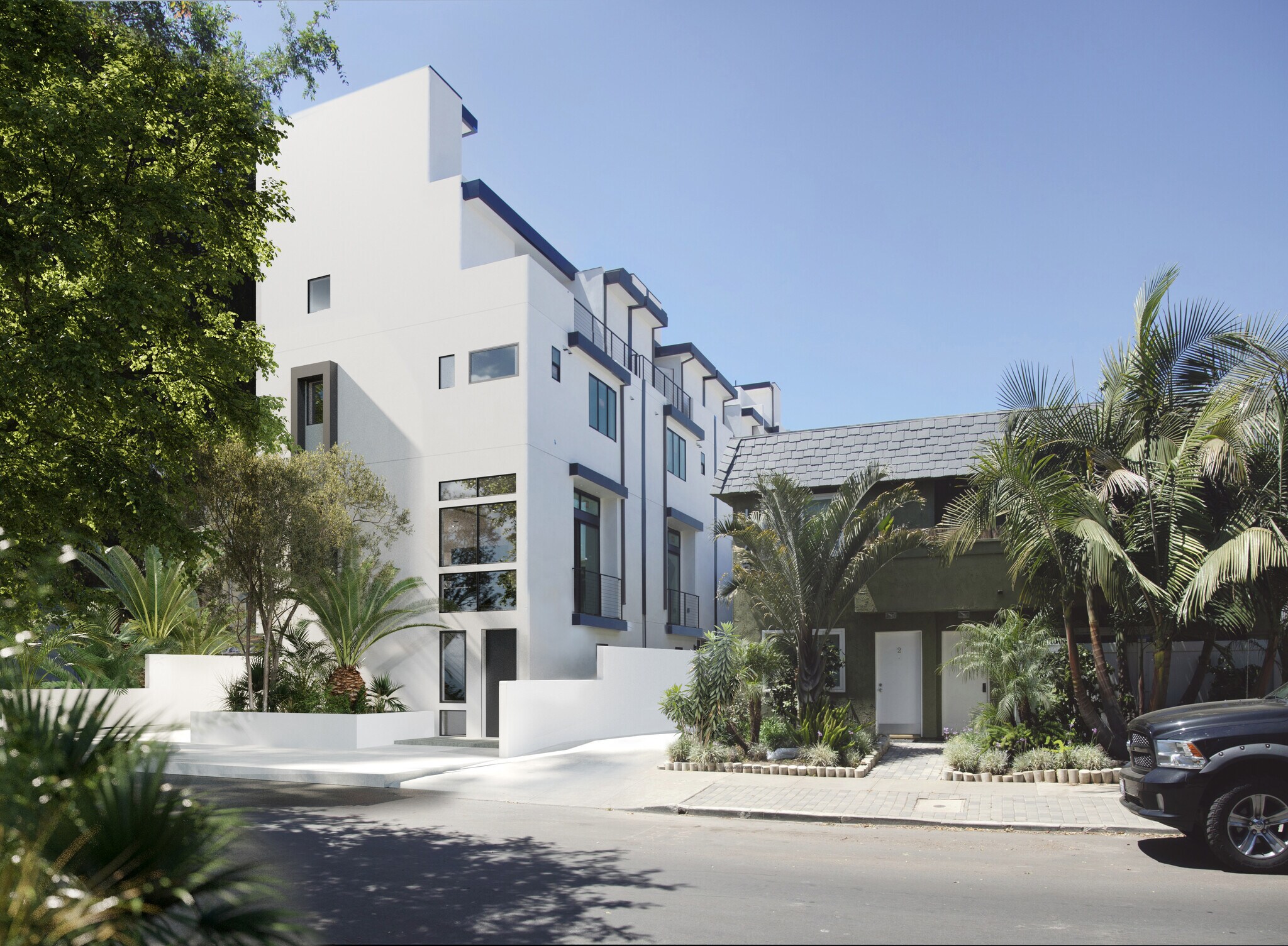 1316 N Vista St, Los Angeles, CA for sale Primary Photo- Image 1 of 1