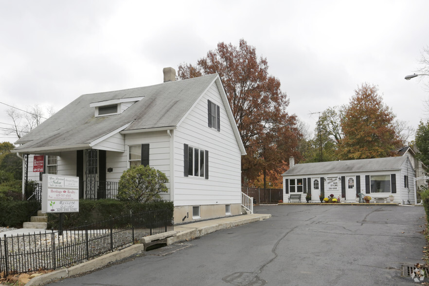 47 Edinburg Rd, Hamilton, NJ for lease - Primary Photo - Image 1 of 3