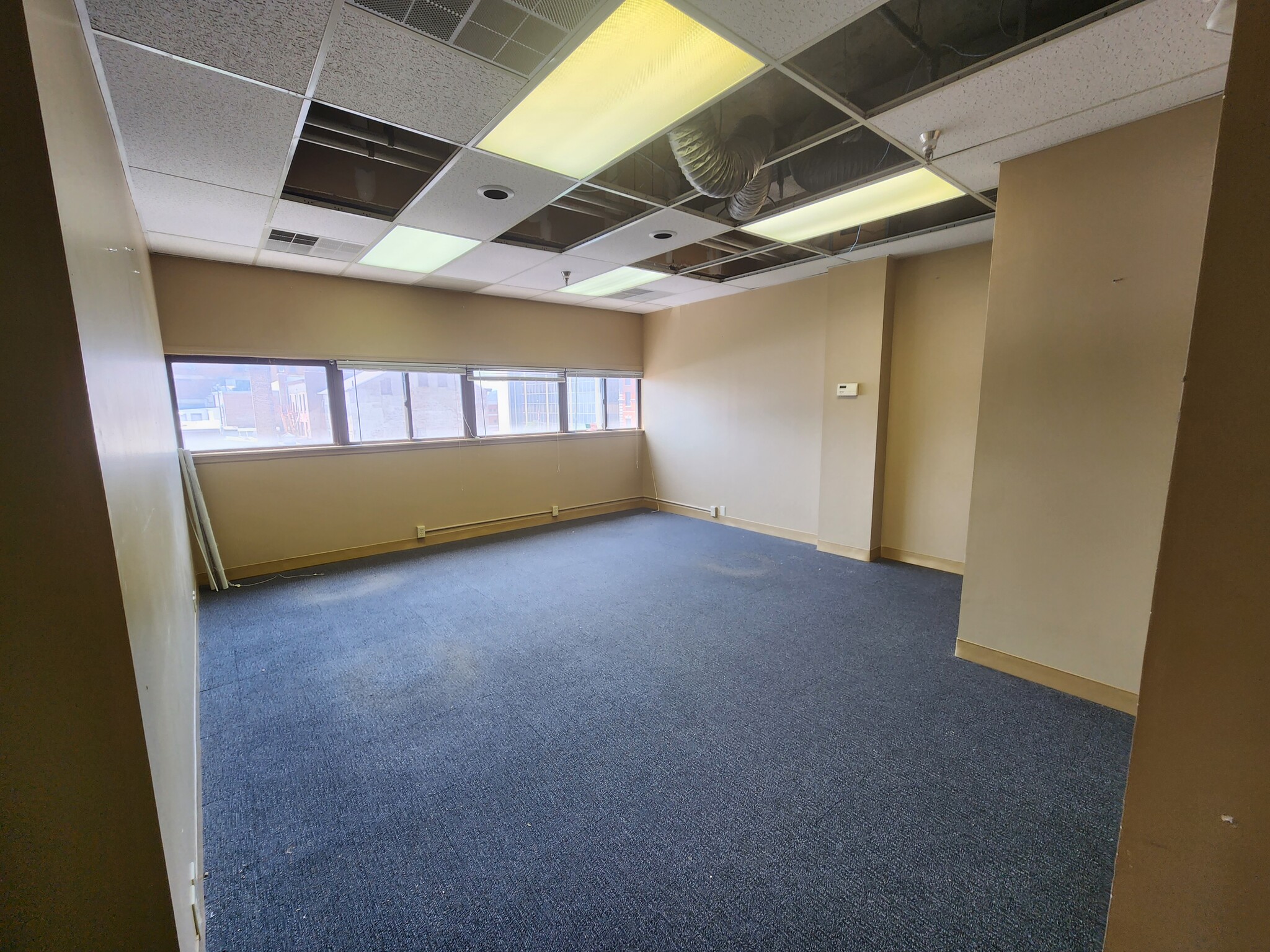 1 Civic Center Plz, Poughkeepsie, NY for lease Interior Photo- Image 1 of 4