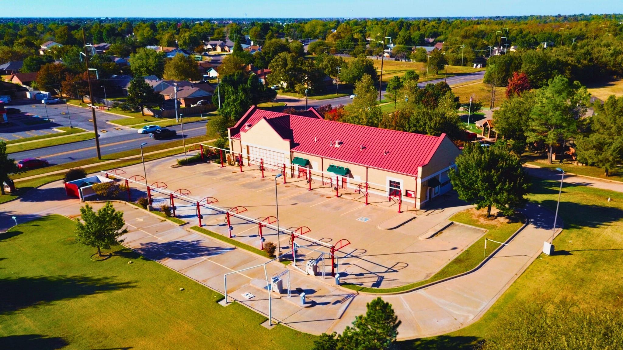 1308 S Santa Fe Ave, Edmond, OK for sale Building Photo- Image 1 of 4