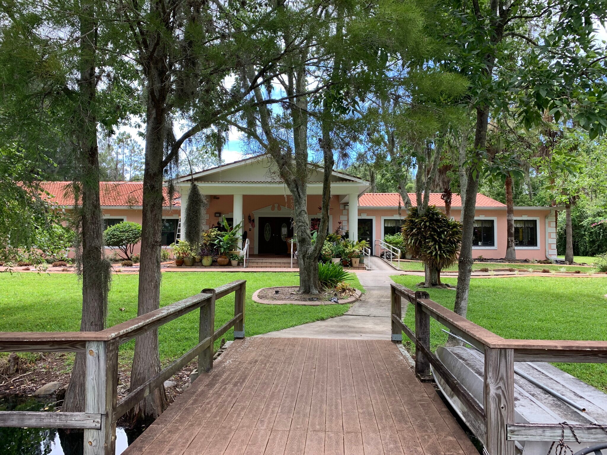 722 E Lake Rd S, Tarpon Springs, FL for sale Building Photo- Image 1 of 1