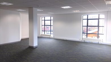 12 Clarendon Quay, Belfast for lease Interior Photo- Image 2 of 4