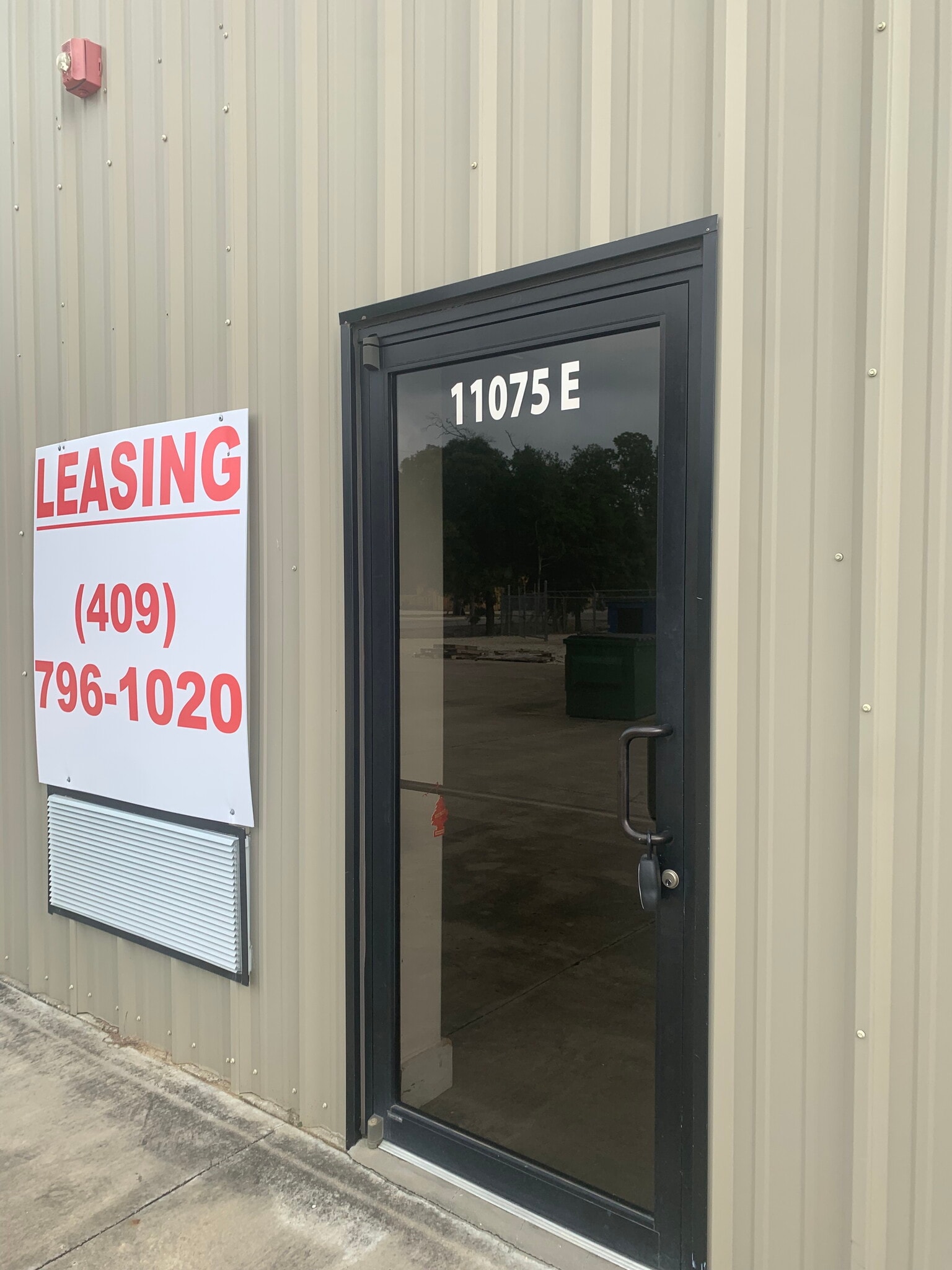 11075 Eastex Fwy, Beaumont, TX for lease Building Photo- Image 1 of 5