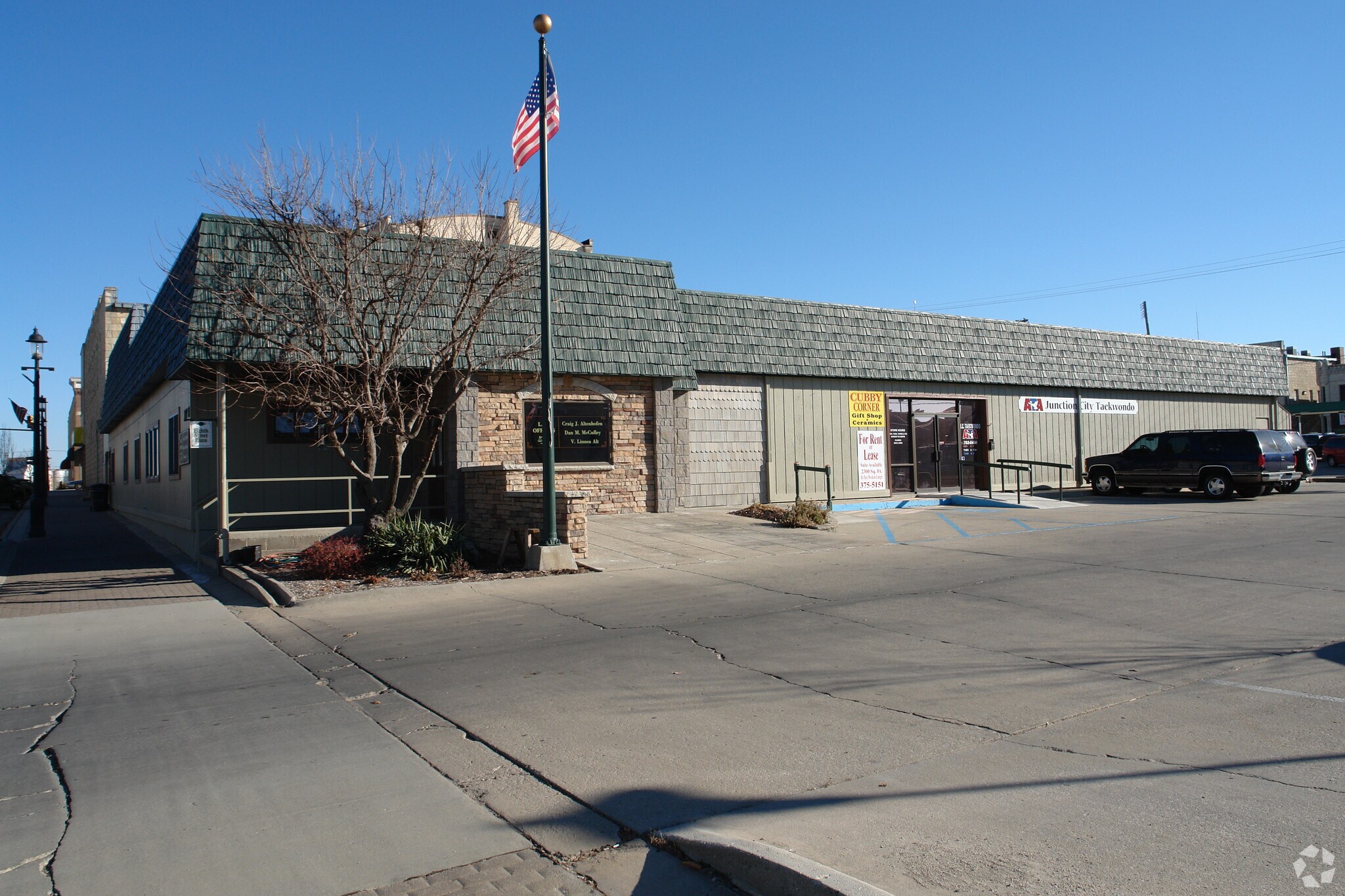 117 W 8th St, Junction City, KS for sale Primary Photo- Image 1 of 1