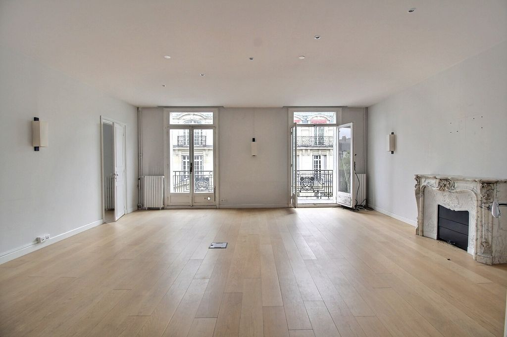Avenue Du Président Wilson, Paris for lease Interior Photo- Image 1 of 8
