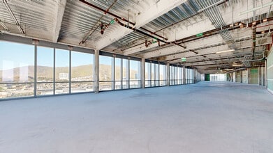 700 Gateway Blvd, South San Francisco, CA for lease Matterport 3D Scan- Image 1 of 1