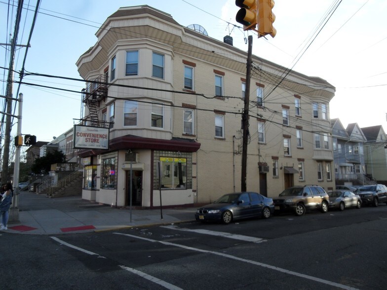 671 Jf Kennedy Blvd, Bayonne, NJ 07002