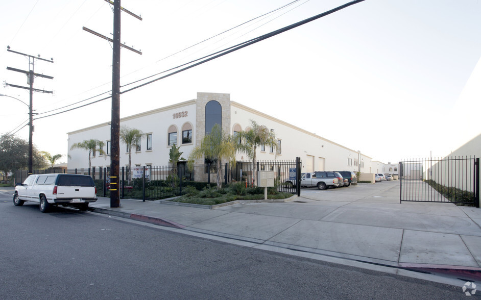 10932 Klingerman St, South El Monte, CA for sale - Primary Photo - Image 1 of 1