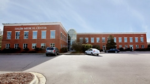 755 Highland Oaks Dr, Winston-Salem, NC for lease - Building Photo - Image 1 of 13