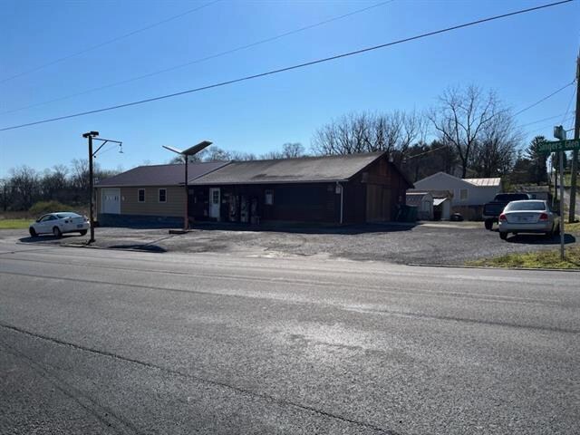 9900 Singers Glen Rd, Singers Glen, VA for sale - Building Photo - Image 1 of 1