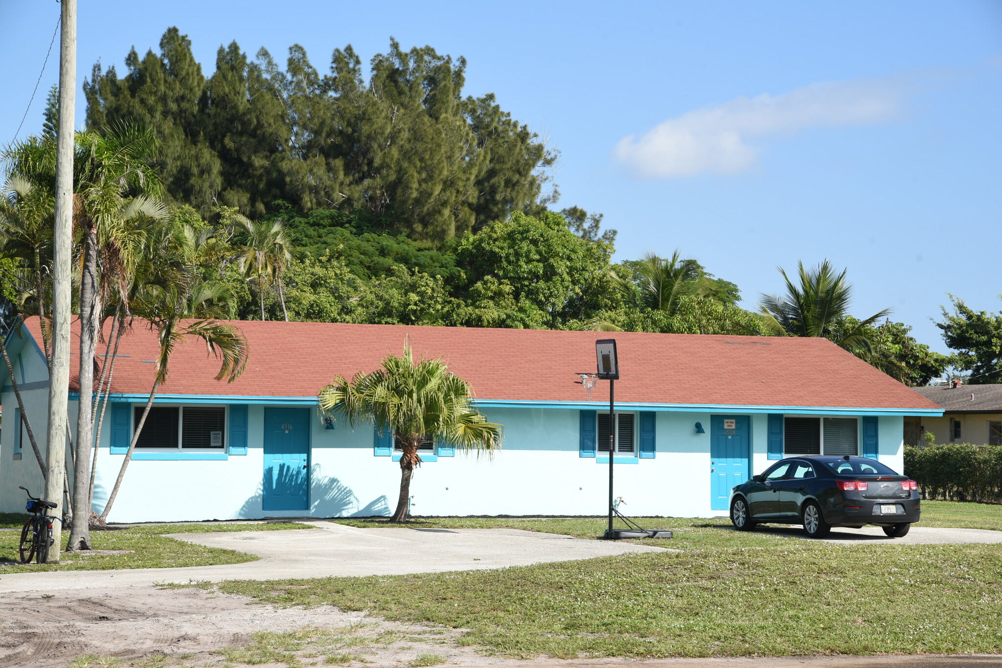 4894 Serafica Dr, Lake Worth Beach, FL for sale Primary Photo- Image 1 of 63