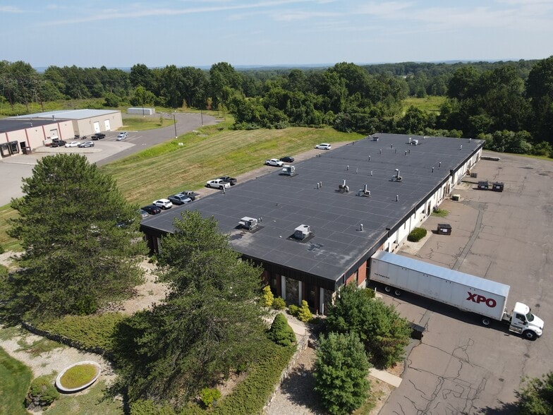 18 Thompson Rd, East Windsor, CT for sale - Building Photo - Image 1 of 21