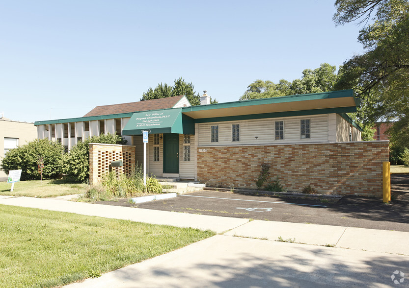 31250 Plymouth Rd, Livonia, MI for sale - Primary Photo - Image 1 of 16