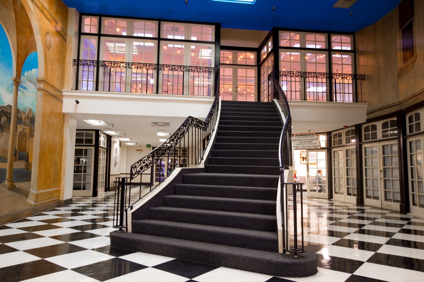 2014 Tulare St, Fresno, CA 93721