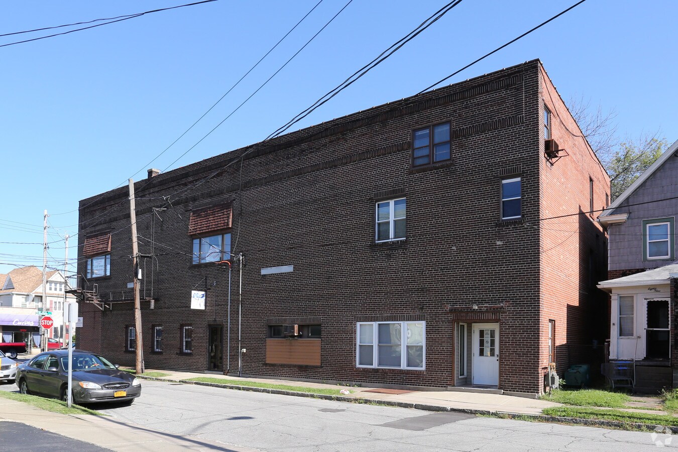 8701 Buffalo Ave, Niagara Falls, NY 14304