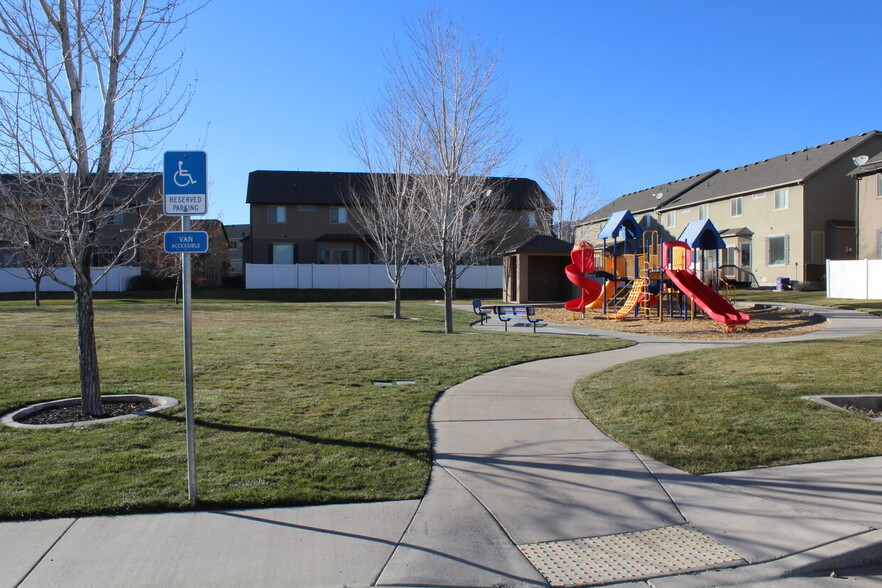 1657 N Guardian Dr, Saratoga Springs, UT for lease - Building Photo - Image 3 of 8