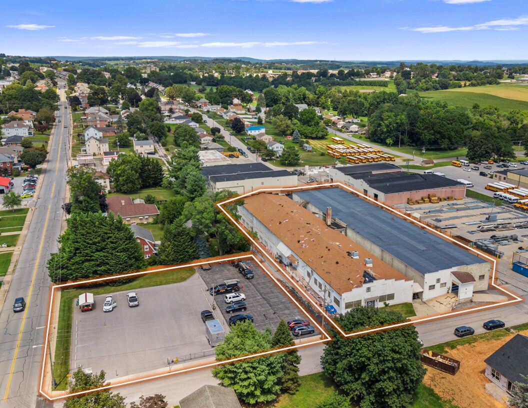 25 Grand Ave, Red Lion, PA for lease Building Photo- Image 1 of 15