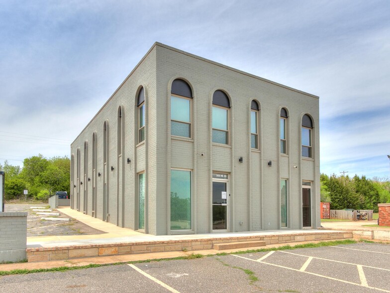 505 NE 46th St, Oklahoma City, OK for lease - Building Photo - Image 3 of 32