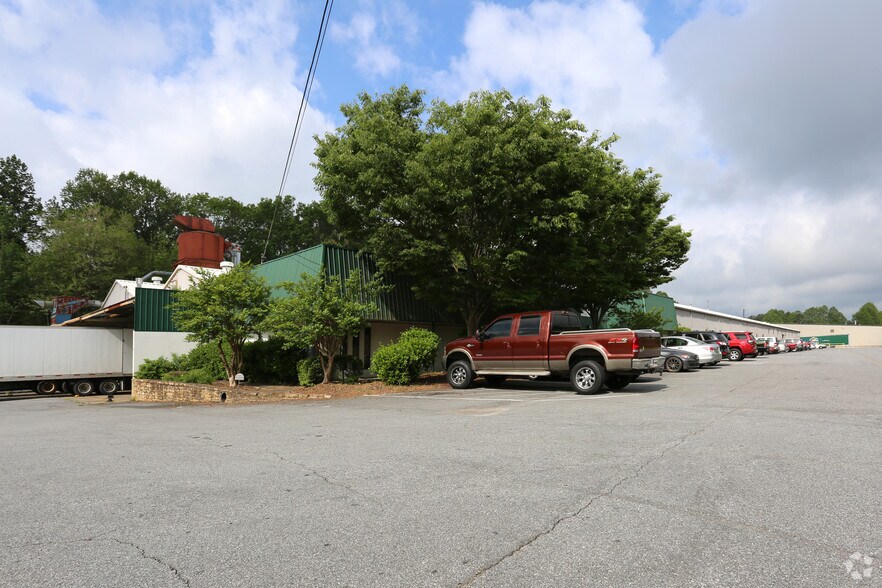 291 N Industrial Way, Canton, GA for sale - Primary Photo - Image 1 of 1