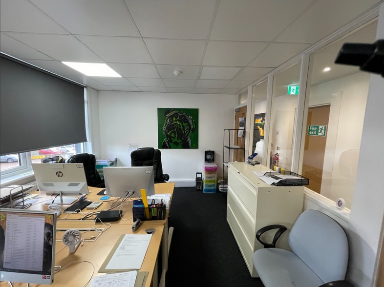 14 Carmyle Ave, Glasgow for sale - Interior Photo - Image 3 of 8