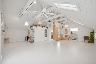 51 Division St, Sag Harbor, NY for lease Interior Photo- Image 1 of 11