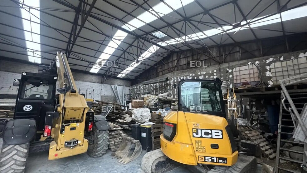 Flex in Brie-Comte-Robert for sale - Interior Photo - Image 2 of 4