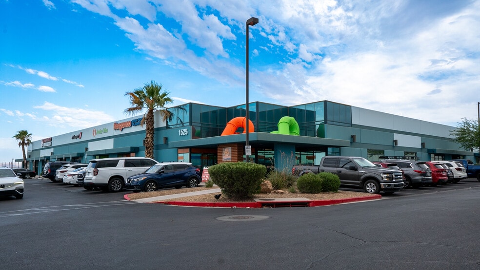1525 E Sunset Rd, Las Vegas, NV for lease - Building Photo - Image 3 of 6