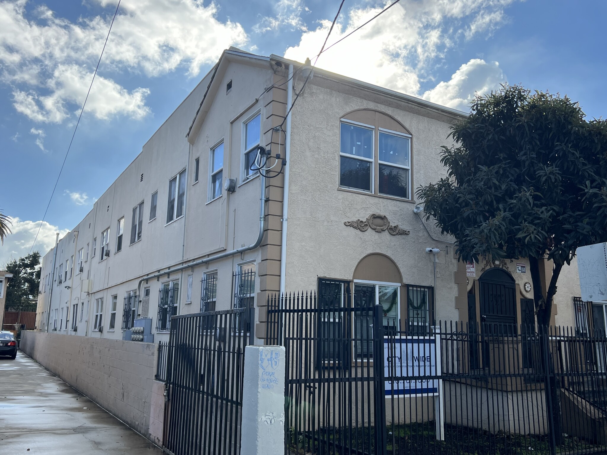 234 N Chicago St, Los Angeles, CA for sale Building Photo- Image 1 of 4